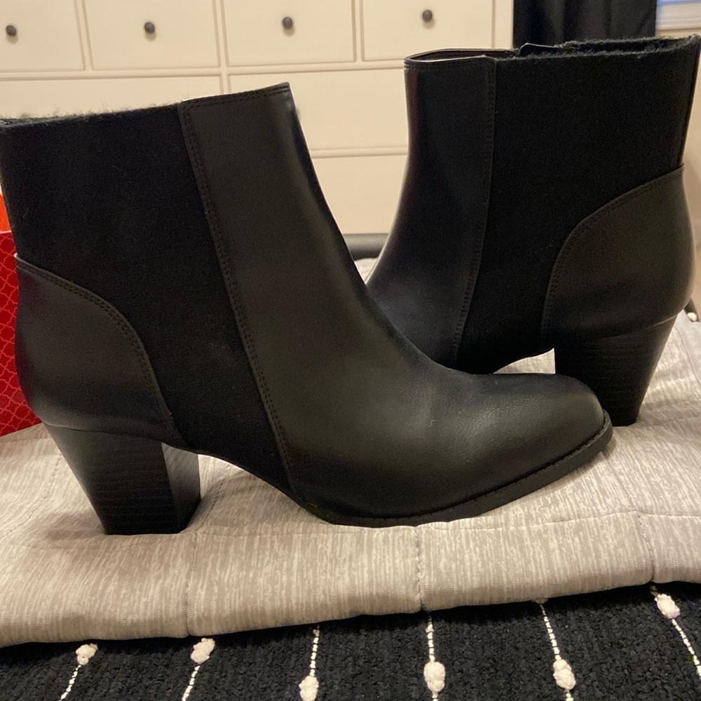 Kelly & Katie Black Booties